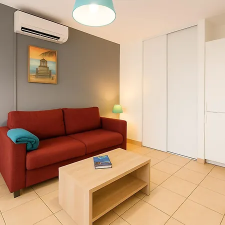 Mini Vue Jardin Dans Calme Wifi Piscine A Pied ヴィラ