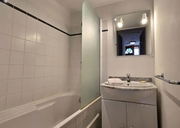 Mini Vue Jardin Dans Calme Wifi Piscine A Pied ヴィラ セラ・ディ・フェロ